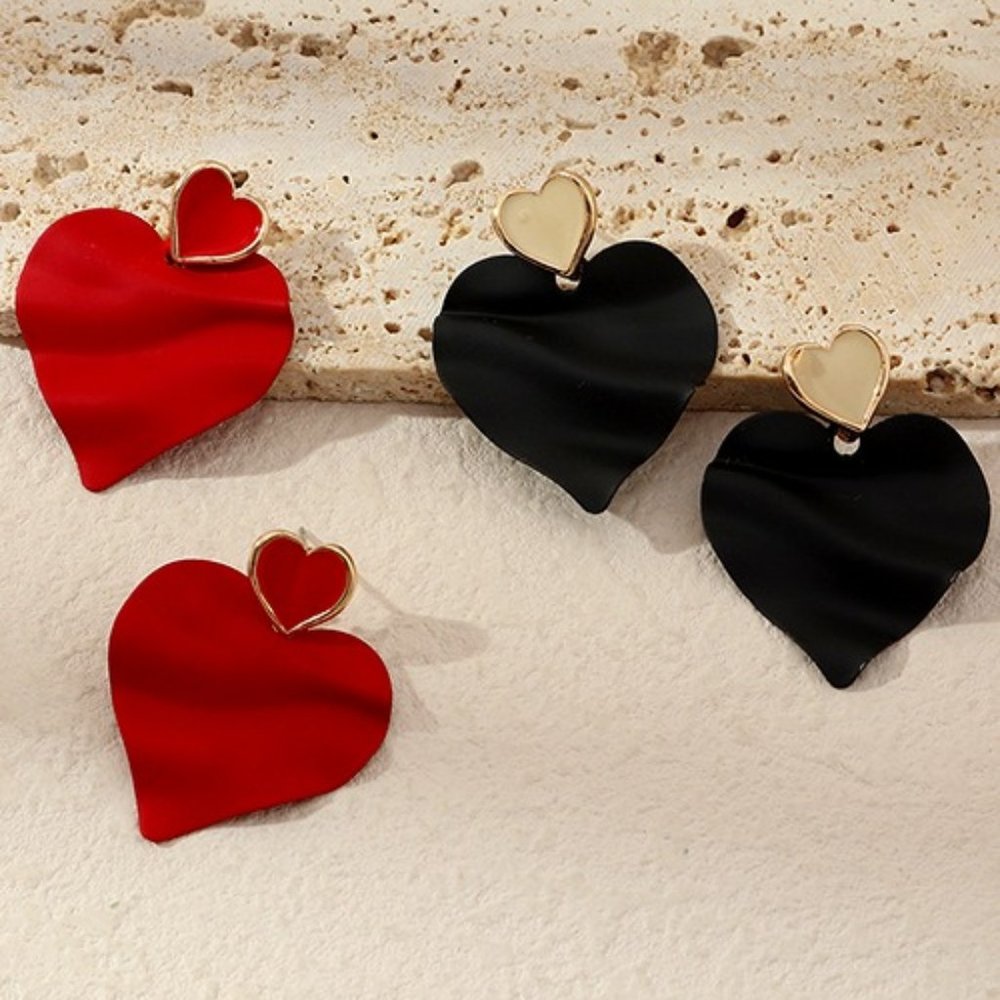 Heart Earrings Set : Red and Black